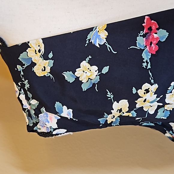 JUSTIN B. JONES TANK TOP NEW YORK XL 100% RAYON FLOWERS FLORAL V-NECK - Picture 4 of 8